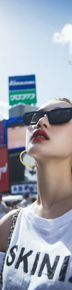 social_u6542347733_A_trendy_street_fashion_campaign_shot_of_a_beauti_346419ee-c483-4610-91be-d33400b69691_0.gif